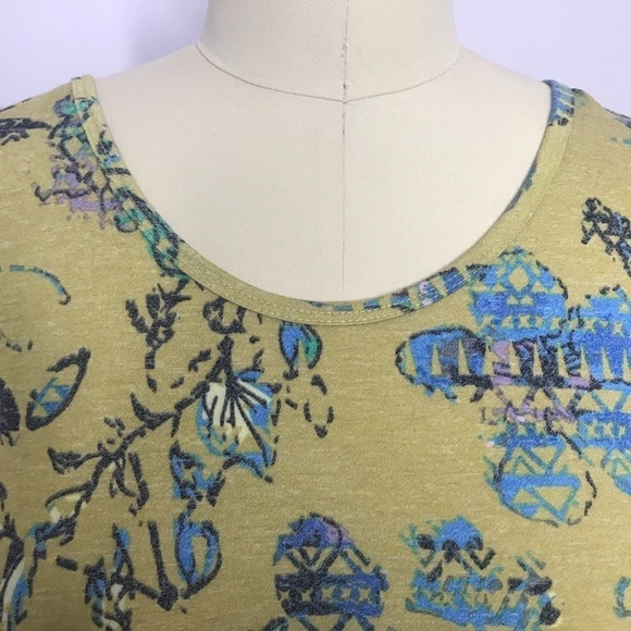 LuLaRoe Yellow Floral Perfect T- XS- NWT - Picture 2 of 6
